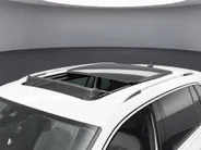 Volkswagen Tiguan 1.5 TSI 150pk DSG R-Line · Panoramadak · Camera · Trekhaak · Harman Kardon Sound  · Apple/Android Car Play · Keyless · Matrix LED · Stuur- & Stoelverwarming ·