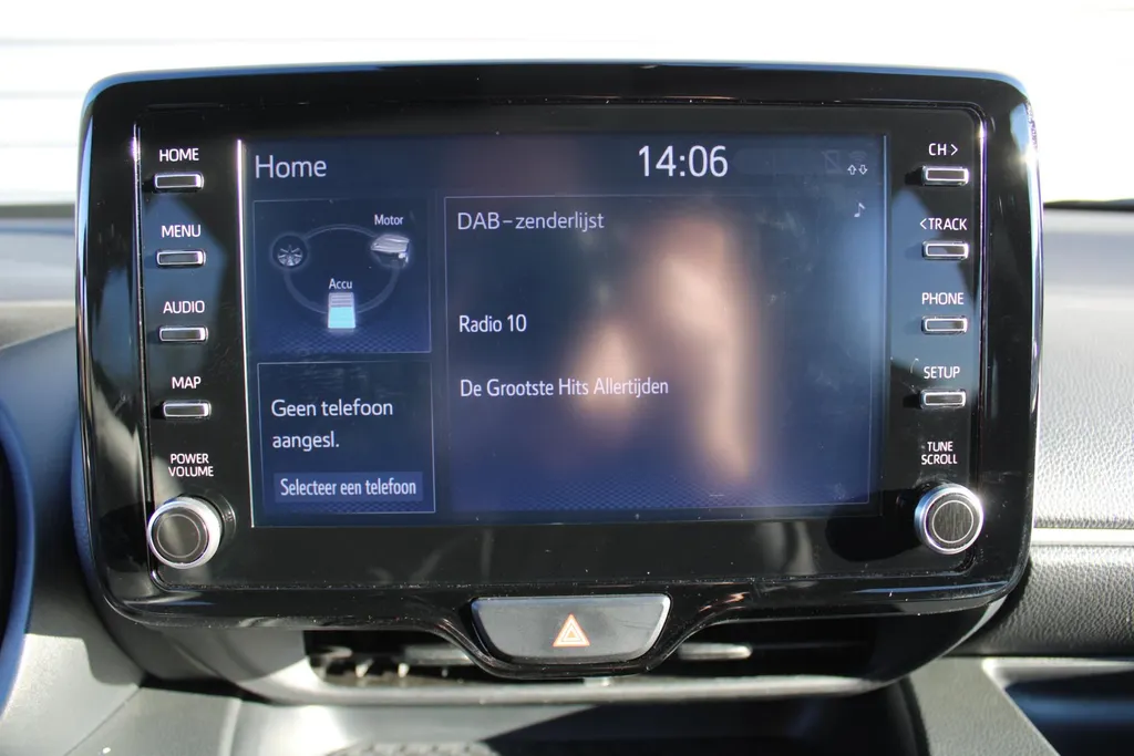 Mazda 2 Hybrid 1.5 Select | Airco | Navi | Cruise | PDC | Head-up display | Camera |