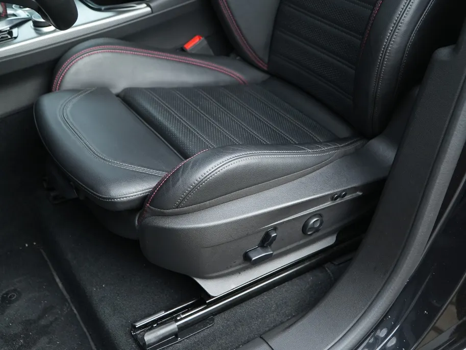 Alfa Romeo Stelvio 2.0 Turbo 280 PK AWD Competizione | Veloce | Pano | Harman | 21'