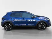 Kia Stonic 1.0 T-GDi MHEV GT-Line | Demo | Direct Leverbaar | Stoel + Stuurverwarming | Schuif/Kanteldak | Keyless | Camera | Apple Carplay | Android Auto | Navi | LED | Fabrieksgarantie |