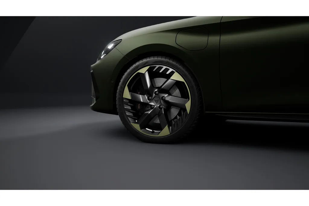 CUPRA Leon Sportstourer VZ Tribe Edition | Achteruitrijcamera | Digitaal instrumentenpaneel (Virtual Cockpit) | Draadloze Apple CarPlay™, Android Auto™