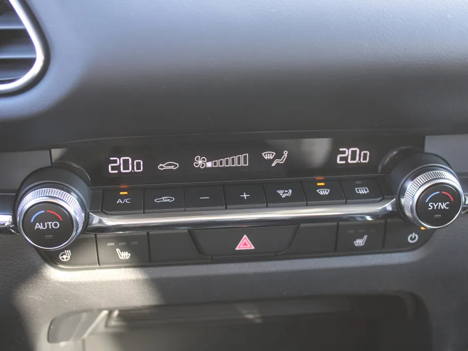 Mazda CX-30 2.5 e-SkyActiv-G M Hybrid Exc-l Bns Edition | Stuur-/stoelverwarming | 360 Camera | HUD | 18' LM | Dodehoek detectie | Cruise adapt. | LED |