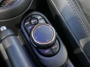 MINI 3-Deurs 2.0 Cooper S Knightsbridge Edition *Automaat*Navigatie*Parkeersensoren*Climate Control*Schuif/Kanteldak*Stoelverwarming*Harman Kardon Audio*Lederen interieur*Vol opties!