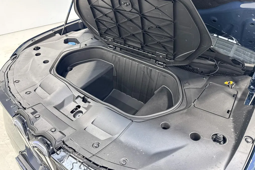 BMW iX3 50 xDrive 113 kWh