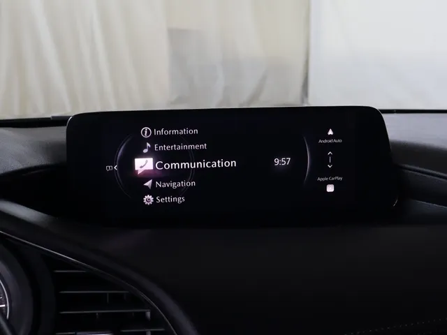 Mazda 3 2.0 e-SA-G Exclusive-line | Head-Up display | Camera
