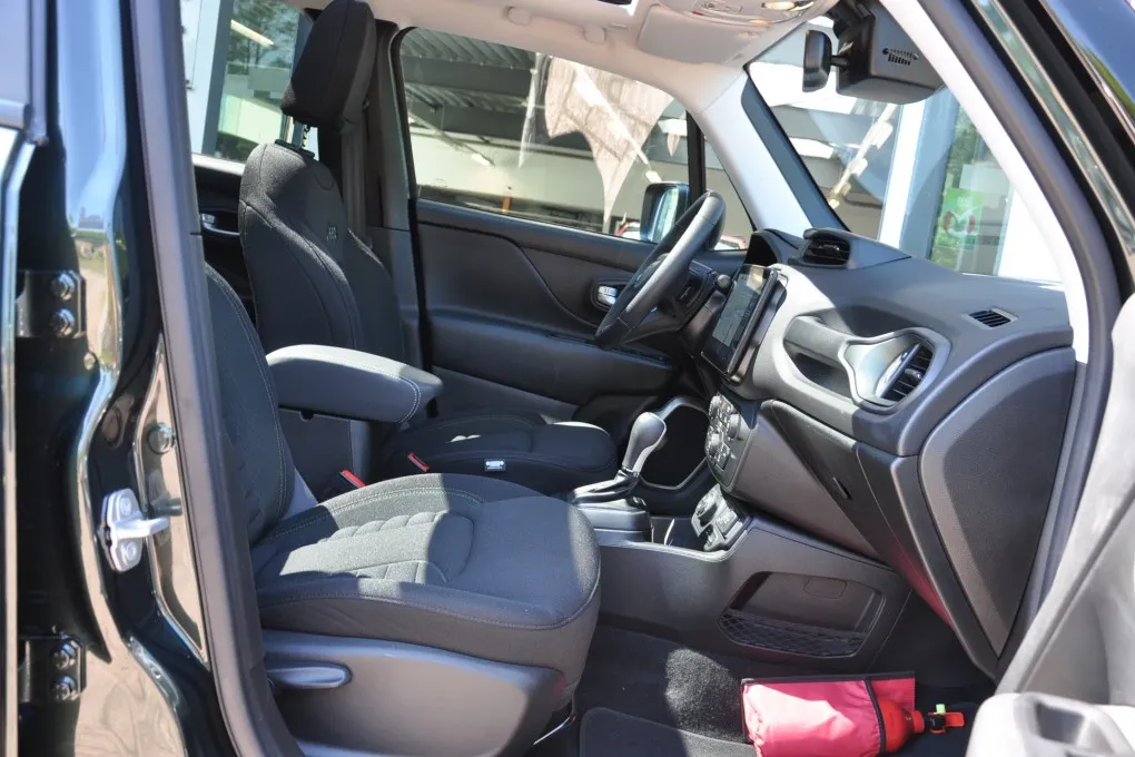 Jeep Renegade 4xe 240 Hyb. Northstar Schuifdak 1200km Plug-In Northstar