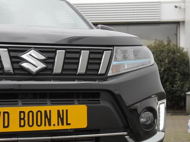 Suzuki Vitara 1.4 Boosterjet Select Hybrid Automaat | Navi | Camera | Trekhaak | Cruise | Lm-Velgen