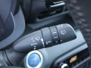 Mazda 2 Hybrid 1.5 Agile | Stuur-/stoelverwarming | Clima | Cruise | Camera | Keyless | Android Auto/Apple Carplay |