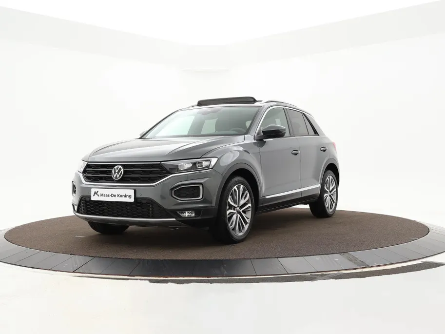 Volkswagen T-Roc 1.5 TSI 150pk DSG Sport · Panoramadak · Camera · Stoelverwarming · Elek. Achterklep · ACC · Dodehoeksensor ·