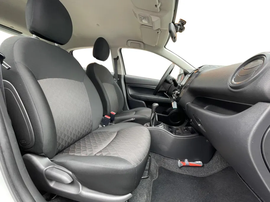 Mitsubishi Space Star 1.2 Connect+ | Carplay/Android auto | Airco | Elektrische ramen | 4 seizoen banden | 1ste eigenaar |