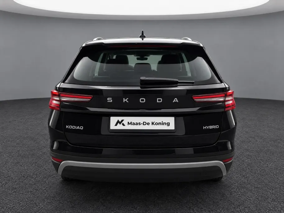 Škoda Kodiaq 1.5 TSI 150pk DSG MHEV Business Edition 7p. · Panoramadak · Wegklapbare Trekhaak · 7 Persoons · Camera · Apple/Android Car Play · 18'' Inch · Garantie t/m 01-07-2030 of 100.000km
