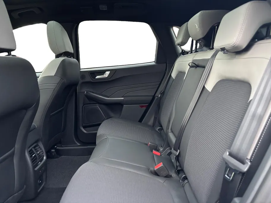 Ford Kuga 2.5 PHEV Sound Edition | €4.000,- korting! | Beperkt beschikbaar| Panoramadak | El. Trekhaak | B&O Premium Audio | 20' Lichtmetalen velgen | 360Camera | Unieke bekleding | | Nieuw te bestellen