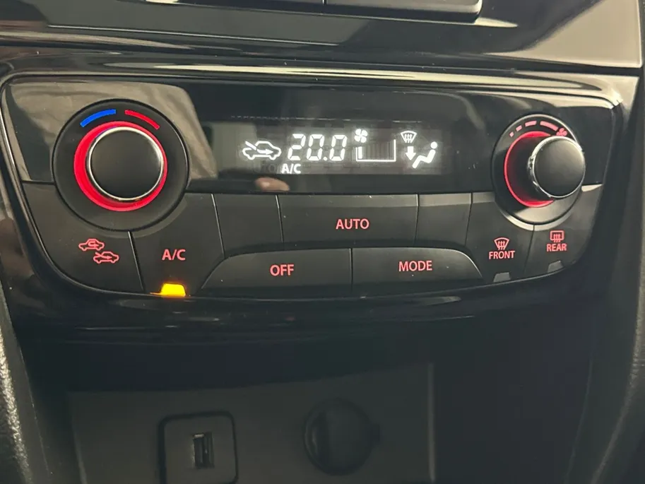 Suzuki Vitara 1.6 High Executive | Panoramadak | Adaptieve Cruise Control | Trekhaak