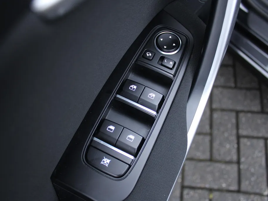 Kia Ceed Sportswagon 1.5 T-GDi DynamicLine | BTW Auto | Navi | Clima | Cruise | 16' LM | Camera | LED |