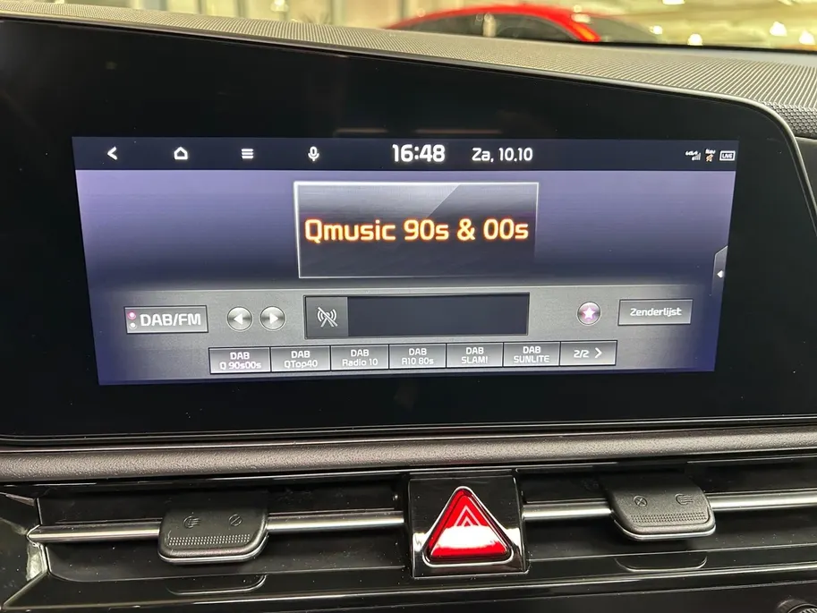 Kia Niro 1.6 GDi PHEV DynamicPlusLine | Apple Carplay / Android Auto | Navigatiesysteem | Stoel  + Stuurverwarming | Elektrisch Schuif / Kanteldak | Licht + Regensensor | Parkeersensoren Voor + Achter | ParkeerCamera  Achter | Elektrisch Bedienbare Achterklep | 18