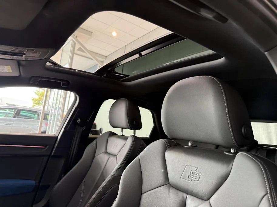 Audi Q3 Sportback 45 TFSI quattro edition one Black Pack - Pano-schuif/kanteldak - Trekhaak