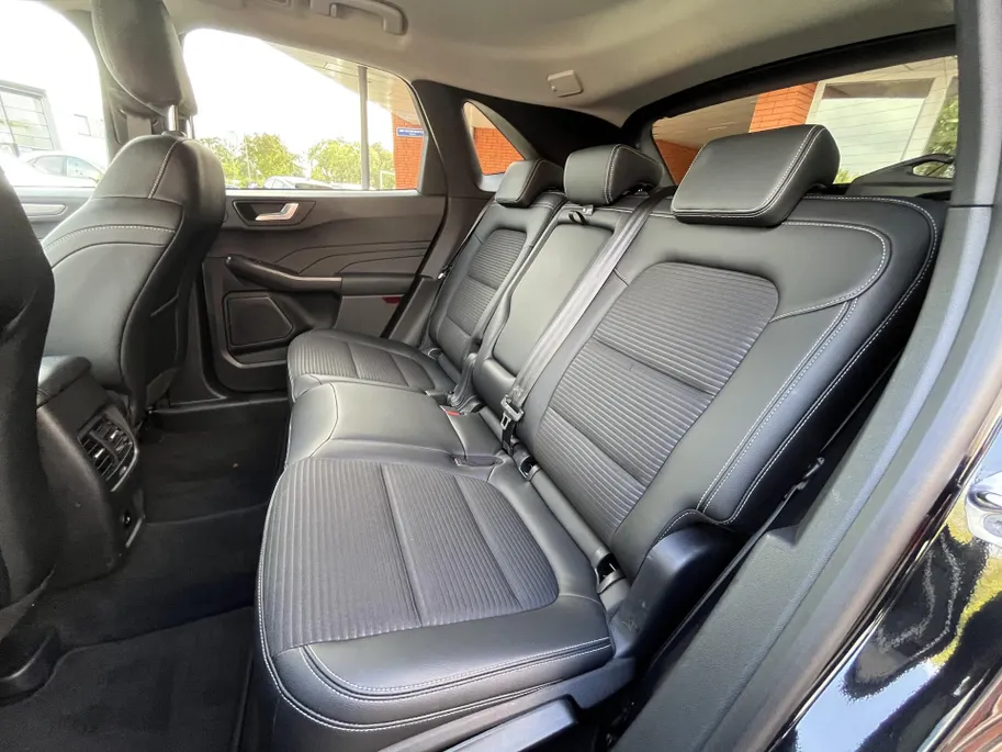 Ford Kuga 2.5 PHEV Titanium STOELVERWARMING.
