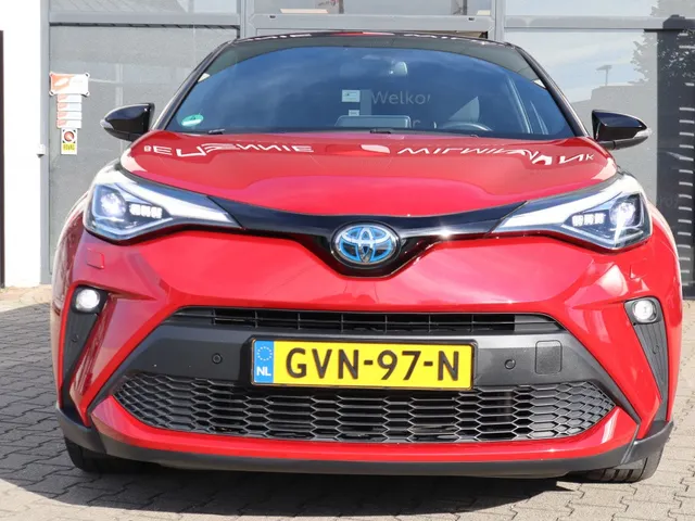 Toyota C-HR 1.8 Hybrid Style Bi-tone | Stuur en stoelverwarming | Blindspot | Trekhaak