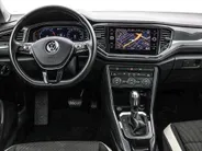 Volkswagen T-Roc 1.5 TSI 150pk DSG Sport · Panoramadak · Camera · Keyless · Apple/Android Car Play · Navigatie · Dodehoek Detectie · 17'' Inch ·