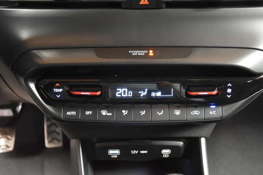 Hyundai i20 1.0 T-GDI MHEV Aut. N-Line | Automaat I Navi | Camera | PDC | Android -Carplay | Climat I Stuur+Stoel verwarming