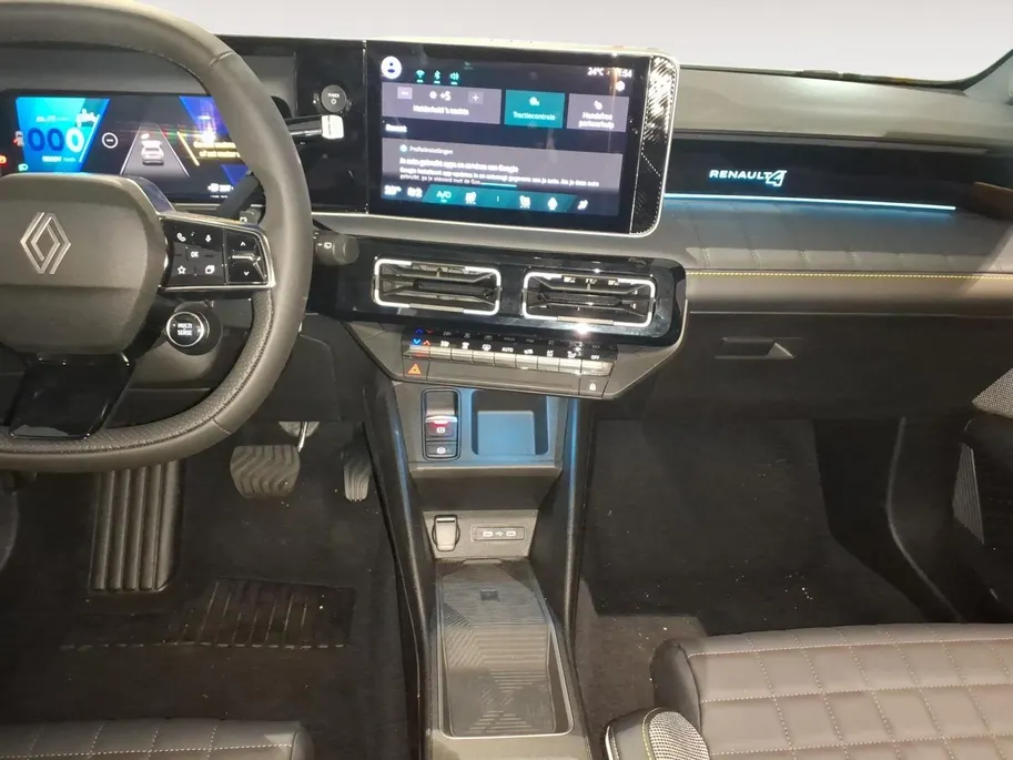 Renault 4 comfort range iconic 52 kWh | Direct leverbaar €1.800,- korting | Gratis 5 Jaar Garantie | LMV | Carplay | Adapter V2L | Elektrische achterklep |
