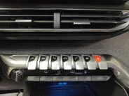 Peugeot 3008 1.2 PureTech Allure Avantage | Navi | Camera | Apple CarPlay/Android Auto | Climate Control | Cruise Control | Parkeersensoren | Lichtmetalen Velgen