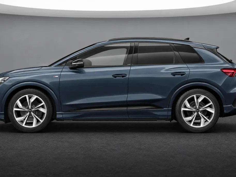Audi Q4 Q4 S edition performance 82 kWh 286 PK · Trekhaak elek. wegklapbaar · Optiekpakket zwart · Opberg- en bagageruimtepakket