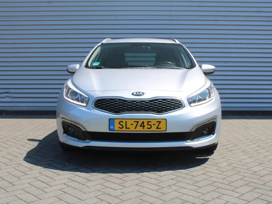 Kia cee'd Sportswagon 1.0 T-GDi Design Edition | Trekhaak | Camera | Clima | 17' LM | Cruise | Navi | Apple Carplay/Android Auto |