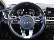 Kia Ceed Sportswagon 1.5 T-GDi DynamicPlusLine | Stoel- & stuurverwarming | Camera | Clima | Cruise adapt. | LED | Navi | Elek. achterklep | 16' LM |