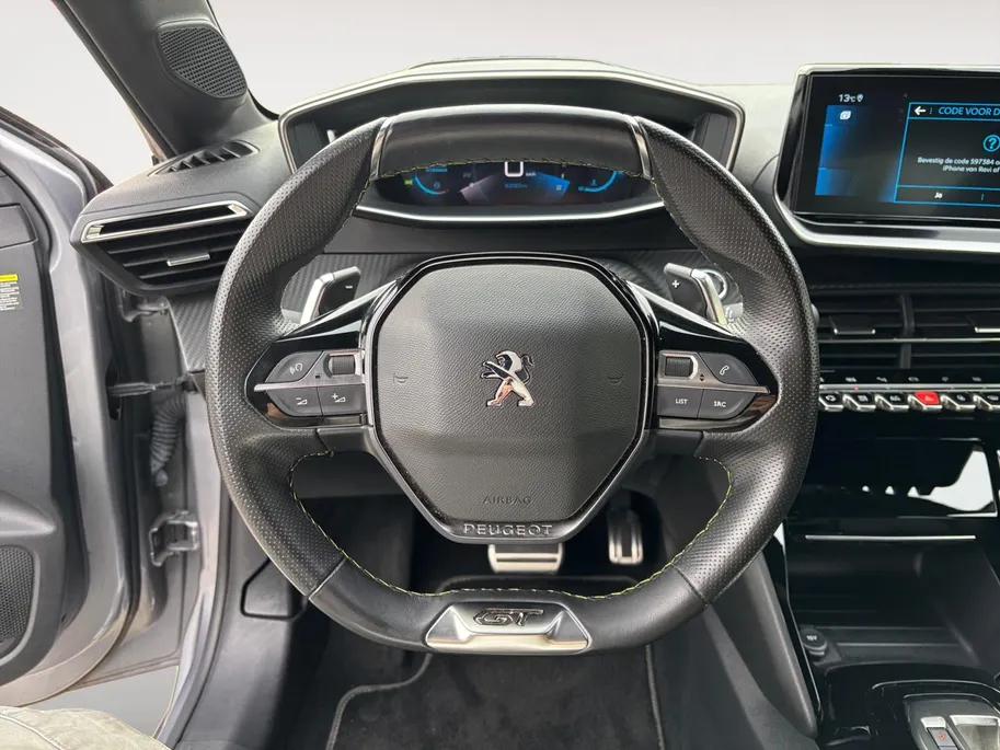 Peugeot 208 1.2 PureTech GT | Trekhaak | NL-AUTO | Automaat |
