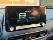 Hyundai Kona EV Comfort 64 kWh | Lichtmetalen velgen| Navigatie| Camera| Cruise Controle| Dealer onderhouden| Metalliclak