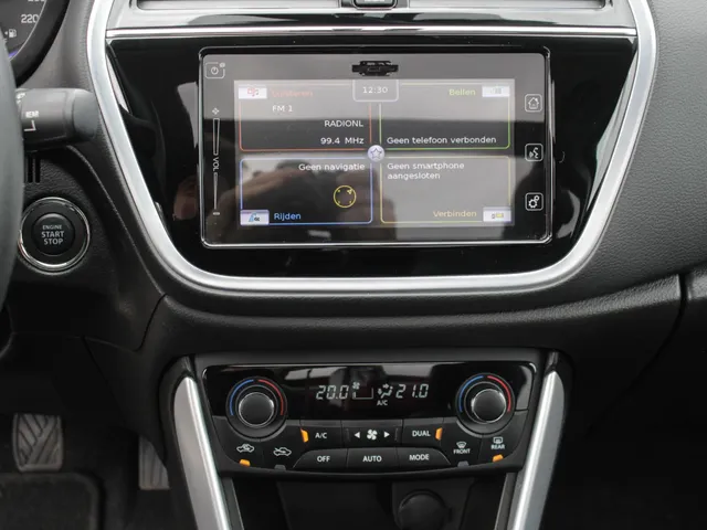 Suzuki S-Cross 1.4 Boosterjet Style Smart Hybrid | Navi | Cruise | Schuifdak | Camera | Lm-Velgen | Trekhaak
