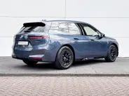 BMW iX xDrive45 101 kWh