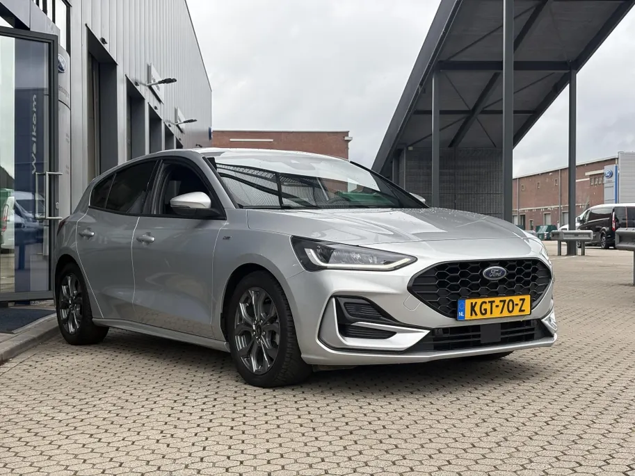 Ford Focus 1.0 EcoBoost Hybrid ST Line Hatchback | Winter Pack | Groot Scherm | Android Auto Apple Carplay