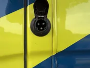 Renault Master T35 2.3 dCi 135 L3H2 Work Edition | Camper Edition | Motorsport Edition | Thule Omnistor Luifel | Airco in Leefruimte | TV | Koelkast | Magnetron | Volledig Bed | 2 Lederen Stoelen | DAB | LED Verlichting Leefruimte |