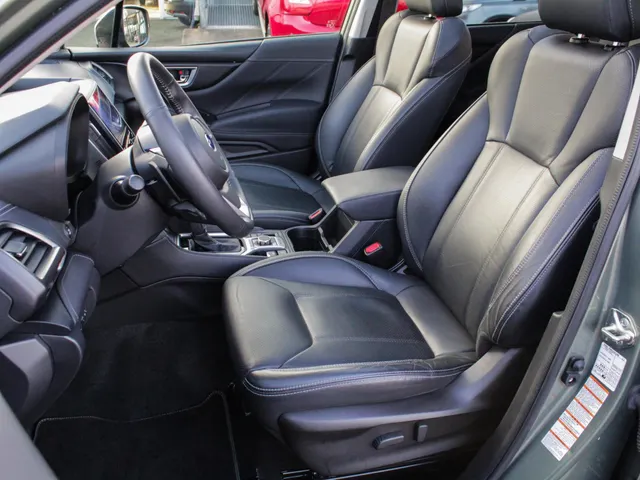 Subaru Forester 2.0i e-BOXER First Edition Automaat | Navi | Adap. Cruise | Leder | Schuifdak