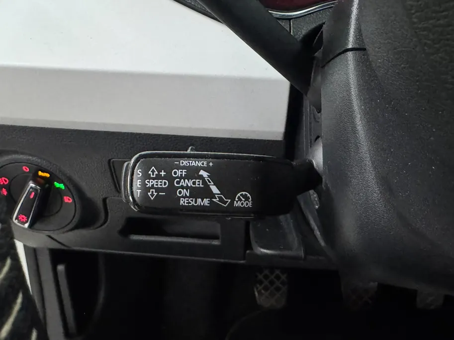 SEAT Arona 1.0 TSI Xcellence Business Intense / Full led / Stoelverw. / Climate control /
