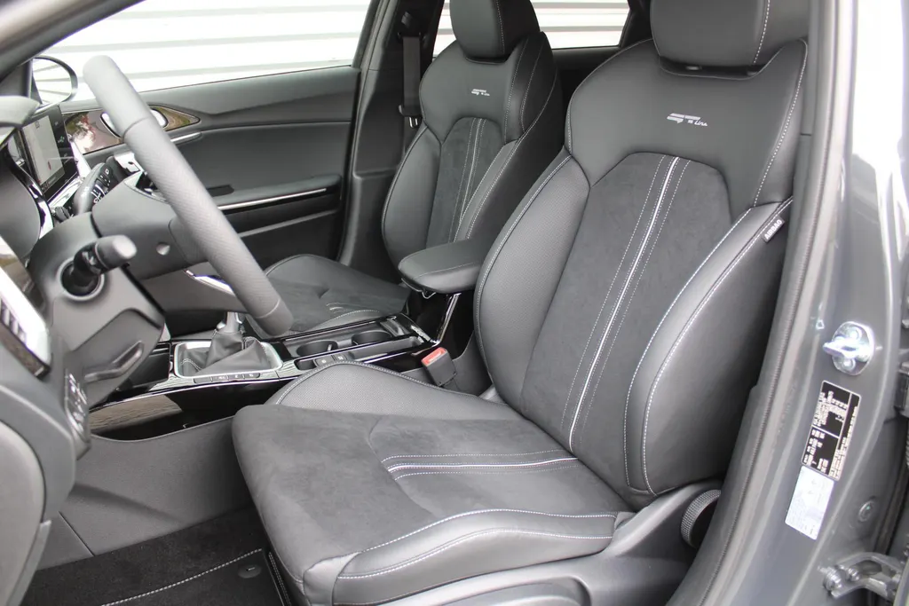 Kia ProCeed 1.5 T-GDi GT-Line | Keyless | Dodehoek detectie | Navi | Camera |