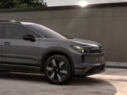 Volkswagen ID. Tiguan Life 61 kWh accu 190 PK · Achterklep elektrisch incl. 'Easy Open & Close' · Trekhaak, elektrisch uitklapbaar