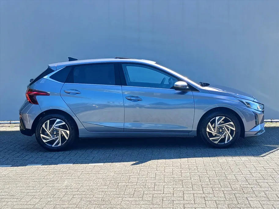 Hyundai i20 1.0 T-GDI DCT Premium Sky / Schuif - kantel dak / Clima / Navi / All season banden