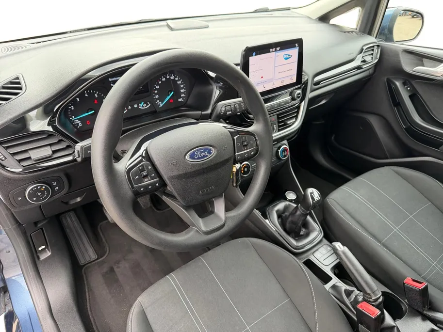 Ford Fiesta 1.1 Trend | Trekhaak | All Season Banden | Parkeersensoren Achter | Navigatie | Cruise Control | Voorruitverwarming | Airco | Apple Carplay & Android Auto | Bovag Garantie