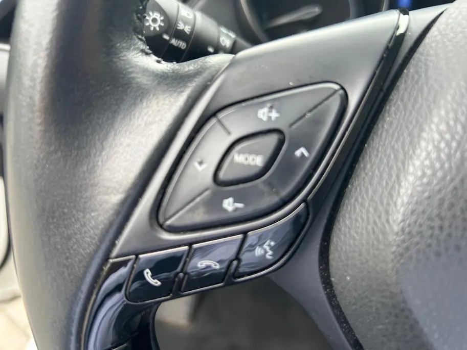 Toyota C-HR 1.8 Hybrid Active NU RIJKLAAPRIJS incl. 12 Maanden GARANTIE! Premiumpakket GRATIS!!