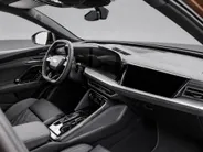 Audi Q5 e-hybrid quattro S edition Competition 367 PK · Tech pro · 20' LM Velgen · Glazen panoramadak · B&O Premium 3D