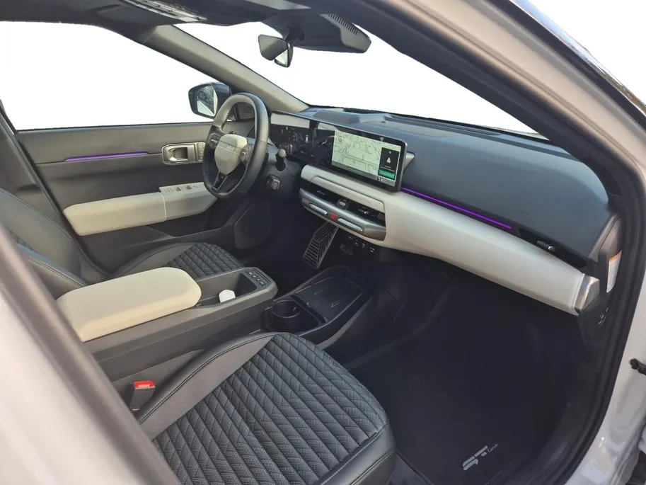 Kia EV4 GT-PlusLine 81.4 kWh | Climate Control | 360 Graden Camera | Memory Stoelen | Stoelverwarming | Stuurverwarming | Stoelventilatie | Open Dak | Navigatie | Elektrische Achterklep | DEMO |