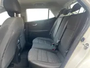 Kia Stonic 1.0i Turbo DynamicLine Automaat |  Two-tone lak | Apple Carplay / Android Auto | Airco |  Elektrische ramen | Camera | Parkeersensoren | Lichtmetalen velgen |
