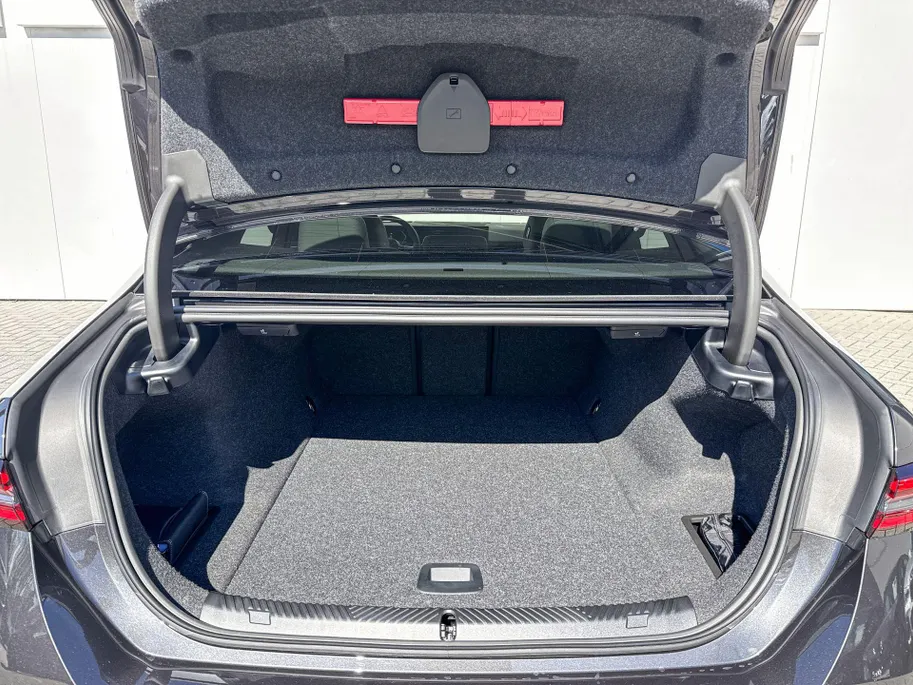 BMW i5 Sedan eDrive40