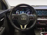 Kia e-Niro DynamicPlusLine 64 kWh | 1e Eigenaar | Accu 100% | Dealer onderhouden | Cruise Control Adaptief | Schuif/Kantel dak | Stoelverwarming | Apple Carplay/Android Auto | Camera | Fabrieksgarantie | NAP