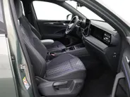 Volkswagen Tiguan 1.5 eHybrid 272pk DSG R-Line Edition · Panoramadak · 360 Camera · Harman Kardon Audio · Inklap. Trekhaak · Matrix LED · Head-Up Display · Keyless · Garantie t/m 19-11-2030 of 100.000km