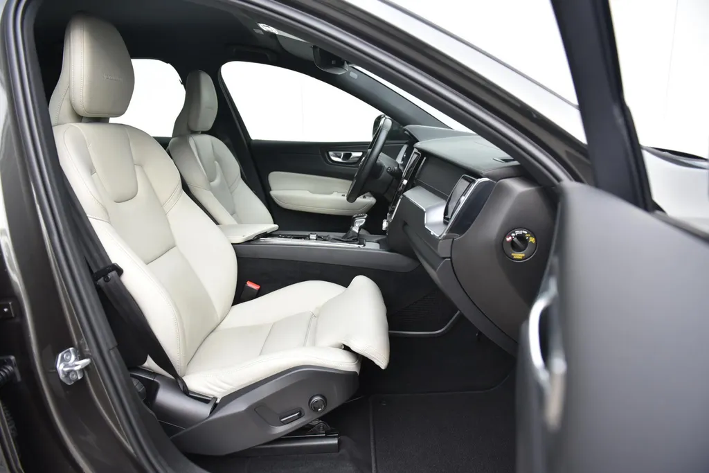 Volvo XC60 2.0 T4 Inscription