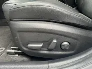 Kia XCeed 1.6 GDi PHEV ExecutiveLine | Trekhaak Afneembaar + 13-Polige Stekker | Apple Carplay / Android Auto | Navigatiesysteem | Stoelverwarming + Stoelkoeling | Stuurverwarming | Elektrisch Verstelbare Voorstoelen | Bestuurdersstoel Met geheugen | Elektrisch bed